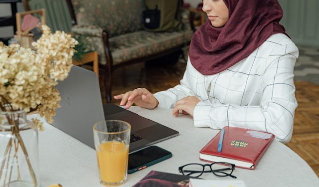 bolehkah seorang muslimah berbisnis