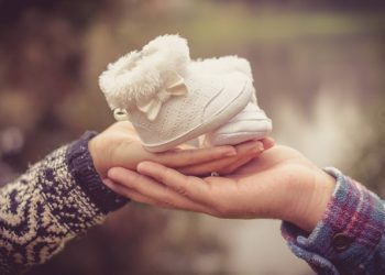 Begini Cara Mengatasi Baby Blues Dalam Islam