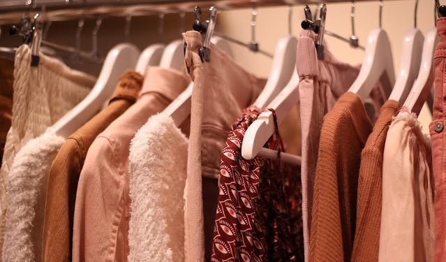 Ini Alasan Mengapa Baju Baru Perlu Dicuci Terlebih Dahulu