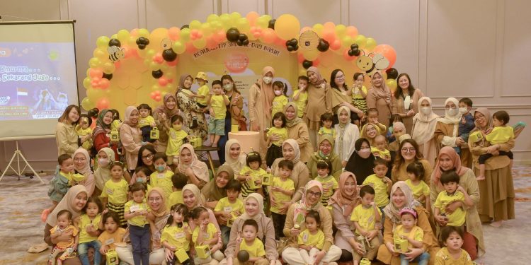 Birth Club August 2019, 3rd Bee-Day Bash