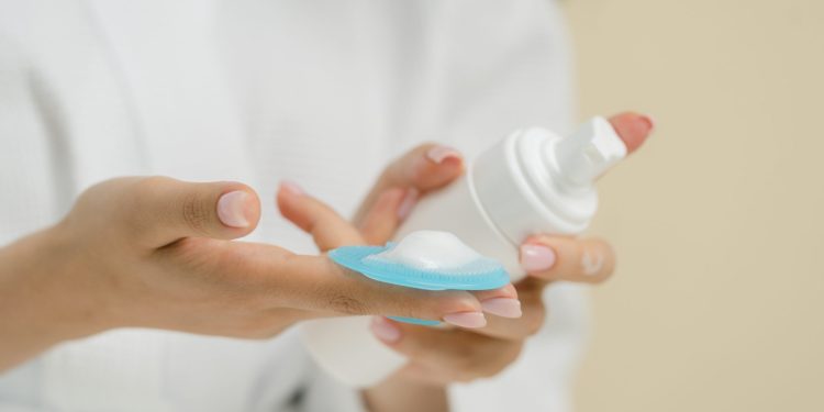 Jenis Pembersih Wajah Yang Wajib Kamu Ketahui!