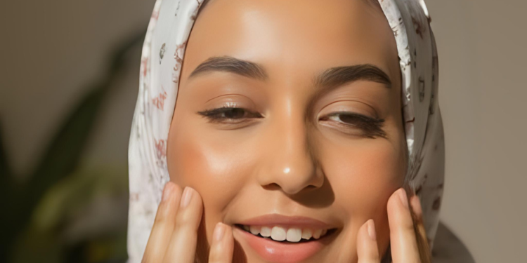 Hindari 5 Kesalahan Ini agar Wajahmu Tidak Iritasi Saat Mencuci Muka!