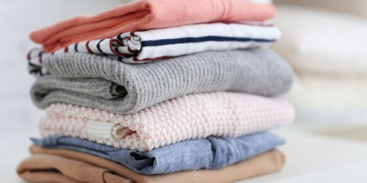 Cara Tepat Merawat Knitwear Agar Tetap Awet dan Tidak Melar