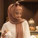 7 Warna Pashmina yang Cocok untuk Kulit Sawo Matang, Bikin Wajah Tampak Cerah dan Fresh