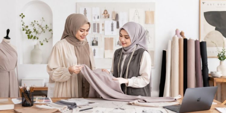 Kamu Pengusaha Modest Fashion? Ini Cara Cerdas Mencari Konveksi!