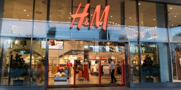 H&M Kurangi Gerai Fisik, Perkuat Penjualan Online
